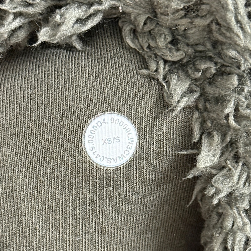 Lululemon Warmth Restore Sherpa Pullover Size‎ XS/SMALL Olive Green - Picture 3 of 5